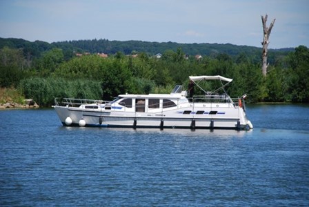 America 50 SP Hausbootvermietung ohne Führerschein auf den Flüssen und Kanälen in Frankreich