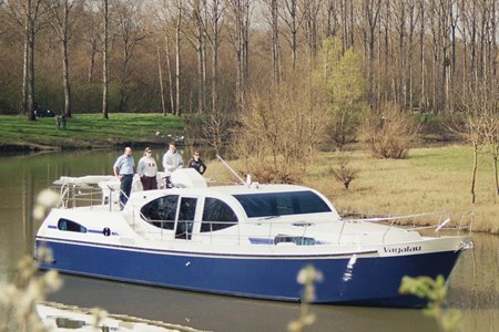 America 50 Excellence Hausbootvermietung ohne Führerschein auf den Flüssen und Kanälen in Frankreich