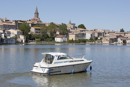 Capri Hausbootvermietung ohne Führerschein auf den Flüssen und Kanälen in Frankreich