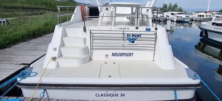 Classique turismo paseos Francia vacaciones barco lancha a motor chalana gamarra
