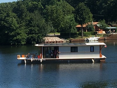 Coche d'eau solaire turismo paseos Francia vacaciones barco lancha a motor chalana gamarra