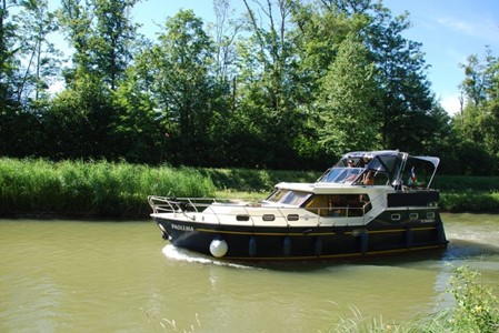 Consonant Hausbootvermietung ohne Führerschein auf den Flüssen und Kanälen in Frankreich