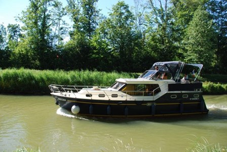 Consonant Hausbootvermietung ohne Führerschein auf den Flüssen und Kanälen in Frankreich