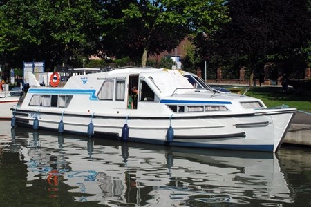 Continentale Hausbootvermietung ohne Führerschein auf den Flüssen und Kanälen in Frankreich