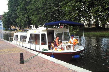 Espade 1150 Fly S, Vermietung Boot ohne Lizenz auf den Flüssen und Kanälen in Frankreich