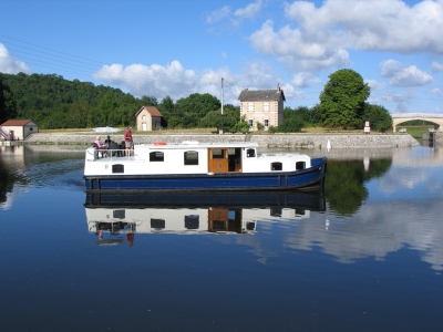 Euroclassic 129 turismo paseos Francia vacaciones barco lancha a motor chalana gamarra