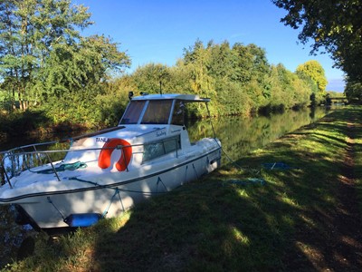 Fred 700 Hausbootvermietung ohne Führerschein auf den Flüssen und Kanälen in Frankreich