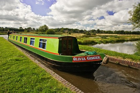 Ginette rental of licence-free barges on rivers and canals of France