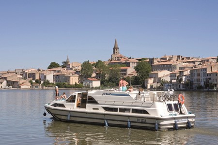 Grand Classique Noleggio cabinati a motore senza patente sulle riviere e canali di Francia