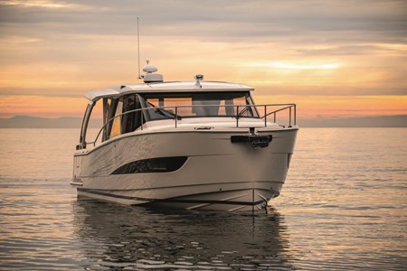 Greenline E-Drive 39 Tourismus Spaziergang Frankreich Urlaub Schiff Schnellboot Hausboot kleines Hausboot