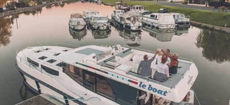 Horizon 4 PLUS Hausbootvermietung ohne Führerschein auf den Flüssen und Kanälen in Frankreich