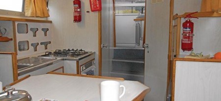 Kingfisher WHS tourisme ballade france vacance bateau vedette peniche penichette