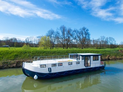 La Péniche P Hausbootvermietung ohne Führerschein auf den Flüssen und Kanälen in Frankreich
