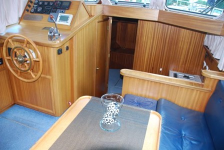 Linssen Sturdy 320 AC SP turismo paseos Francia vacaciones barco lancha a motor chalana gamarra