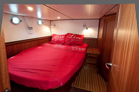 Linssen Sturdy Classic 32 AC Hausbootvermietung ohne Führerschein auf den Flüssen und Kanälen in Frankreich