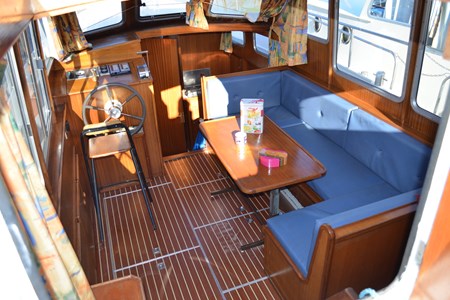 Linssen yacht 36 turismo paseos Francia vacaciones barco lancha a motor chalana gamarra