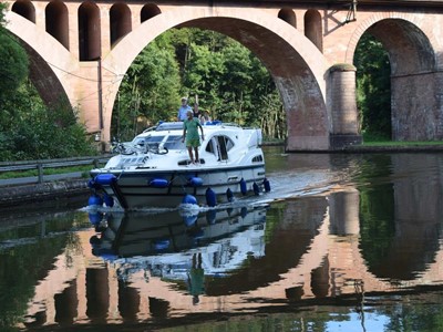 Navig 34S Hausbootvermietung ohne Führerschein auf den Flüssen und Kanälen in Frankreich