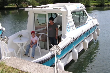 Nicols 800 Hausbootvermietung ohne Führerschein auf den Flüssen und Kanälen in Frankreich