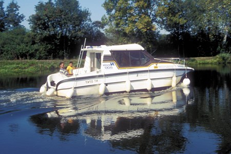 Nicols 800 Hausbootvermietung ohne Führerschein auf den Flüssen und Kanälen in Frankreich