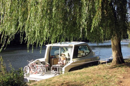 Nicols Primo Hausbootvermietung ohne Führerschein auf den Flüssen und Kanälen in Frankreich