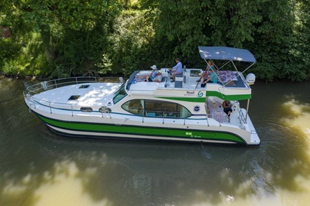 Nicols Quattro Fly C Green turismo paseos Francia vacaciones barco lancha a motor chalana gamarra