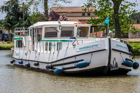 Pénichette 1400 FB Hausbootvermietung ohne Führerschein auf den Flüssen und Kanälen in Frankreich