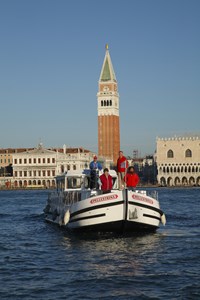 Pénichette 1500 R turismo paseos Francia vacaciones barco lancha a motor chalana gamarra