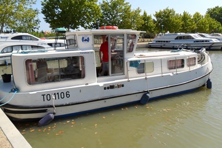Pénichette 935 W F Hausbootvermietung ohne Führerschein auf den Flüssen und Kanälen in Frankreich