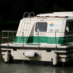 Riviera 920 LN Noleggio cabinati a motore senza patente sulle riviere e canali di Francia