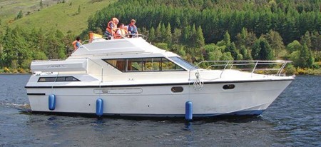 Royal Star WHS turismo paseos Francia vacaciones barco lancha a motor chalana gamarra