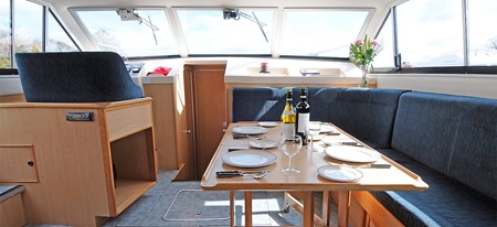 Shannon Star turismo paseos Francia vacaciones barco lancha a motor chalana gamarra