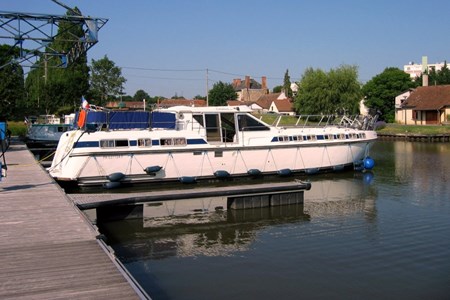 Tarpon 49 QP Hausbootvermietung ohne Führerschein auf den Flüssen und Kanälen in Frankreich