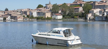 Town Star Hausbootvermietung ohne Führerschein auf den Flüssen und Kanälen in Frankreich